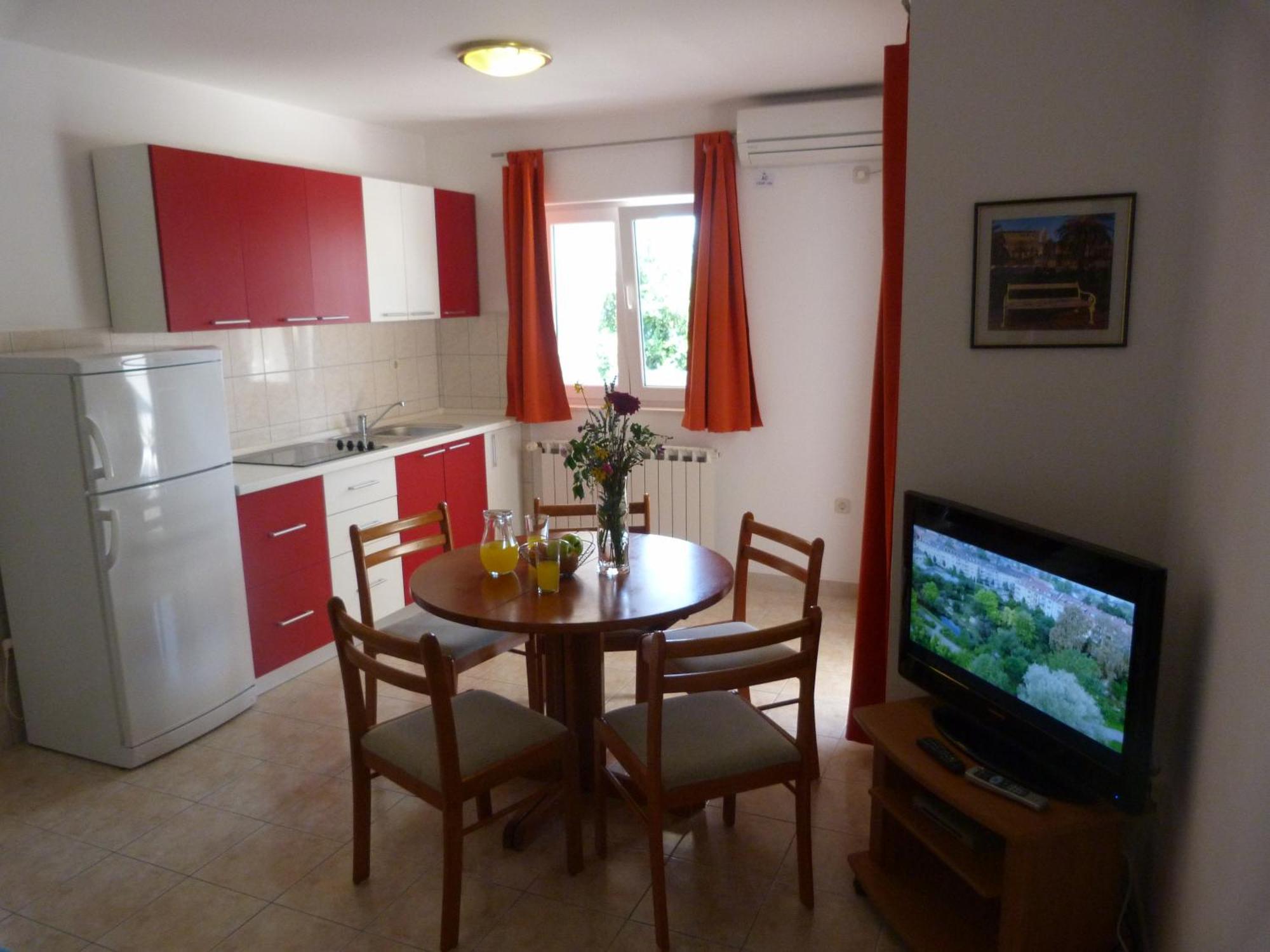 Apartmani Roko, Sevid Marina Eksteriør billede